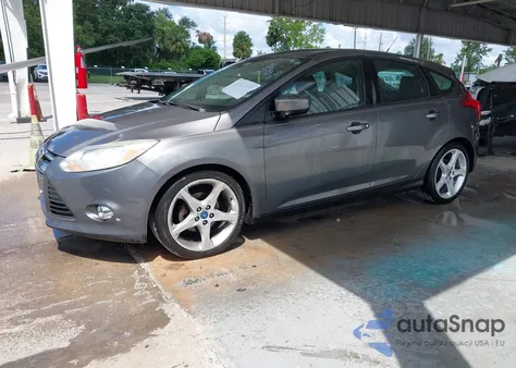 2012 Ford Focus Se z USA, uszkodzony, nr VIN 1FAHP3K24CL463878